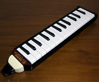 Hohner melodica piano 27