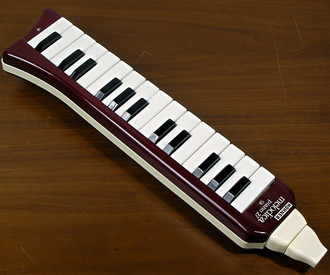 Hohner melodica piano 27