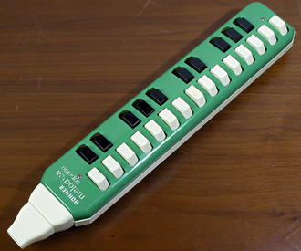 Hohner melodica-soprano