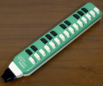 Hohner melodica-soprano