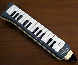 Hohner melodica piano 26