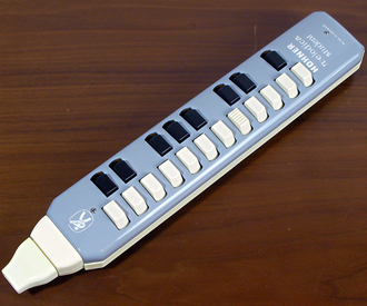 Hohner melodica student
