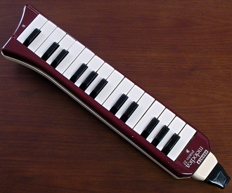 Hohner melodica piano 27