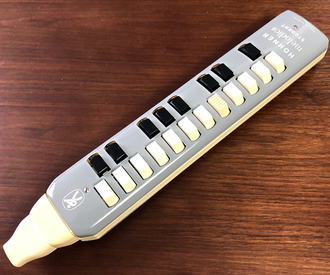 Hohner melodica student