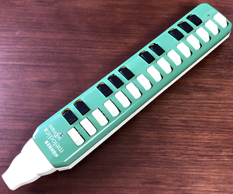 Hohner melodica-soprano