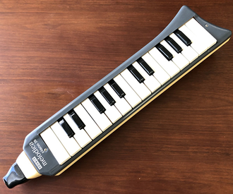 Hohner melodica piano 26