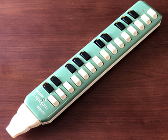 Hohner melodica-soprano