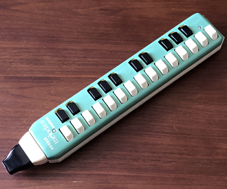 Hohner melodica-soprano