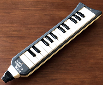 Hohner melodica piano 26