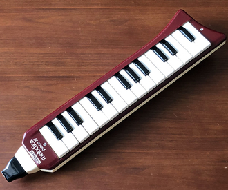 Hohner melodica piano 27